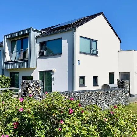 Apartment Wasser Mit Sauna Kamin Meerblick Und Dachterrasse Nahe Ostsee Auf Rügen